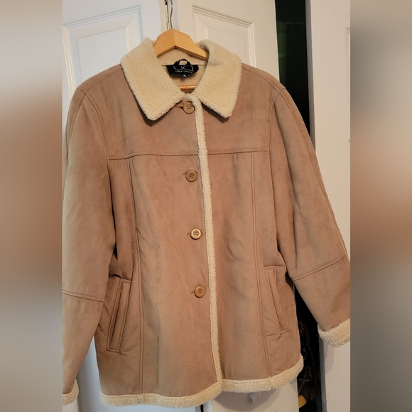 Utex Design poly/acrylic button-down coat with faux suede  and faux wool Size XL - Picture 1 of 8